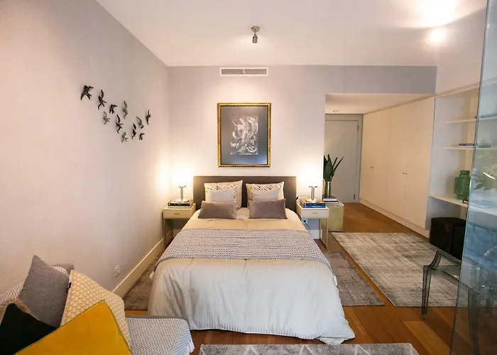 Downtown Free Parking Apartment *