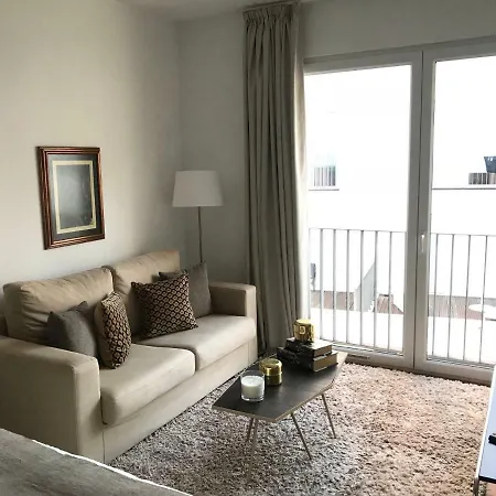 Downtown Free Parking Apartment *